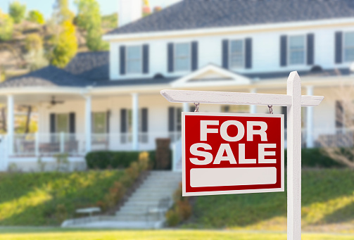 Can You Sell a House with a Mortgage? - New Home Gurus
